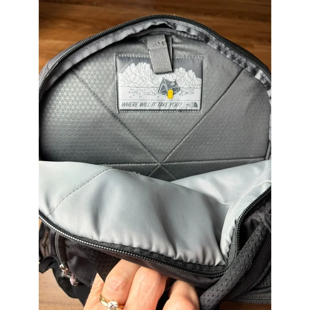The North Face Women’s Borealis Backpack TNF Black Ashen Purple Lavender Bungee